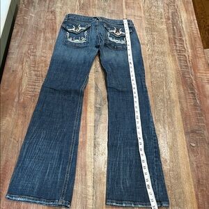 Vintage Street Denim Medium Wash Bootcut Jeans with Embroidered Pockets